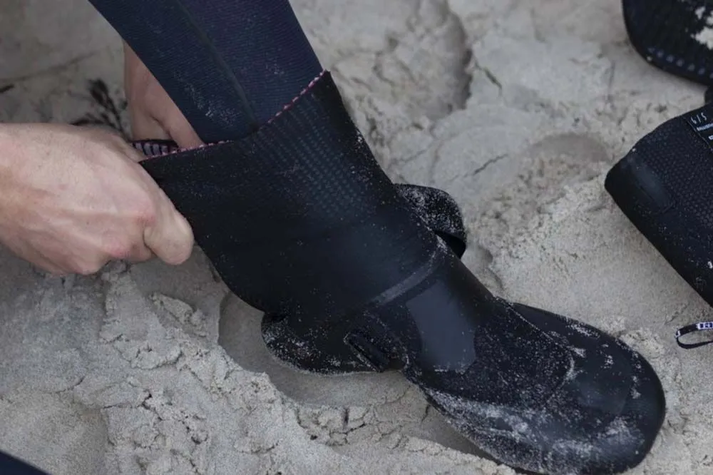 ION Neoprenschuhe Ballistic Boots IS 3/2 Black 2022 – Bild 3