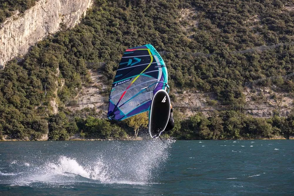 Fanatic Windsurfboard Jag LTD Slalom Board 2022 – Bild 10